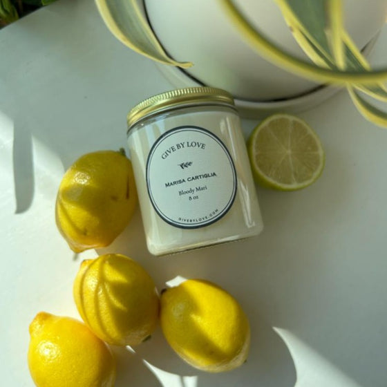 Clean, soy and bee wax blend candle that are sustainable and do good.