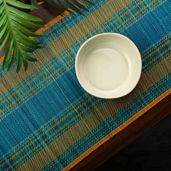 Handwoven, sustainable, artisanal table runner. Made of natural materials