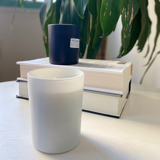 Clean, soy and bee wax blend candles that are sustainable and do good.